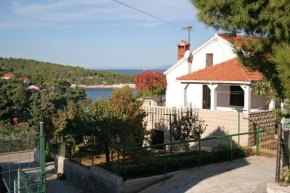 Apartments by the sea Splitska, Brac - 2923